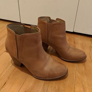 Splendid Chelsea Boots